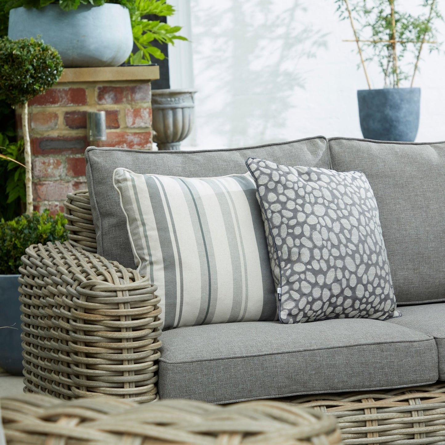 Amalfi 5-seater rattan set styled on patio