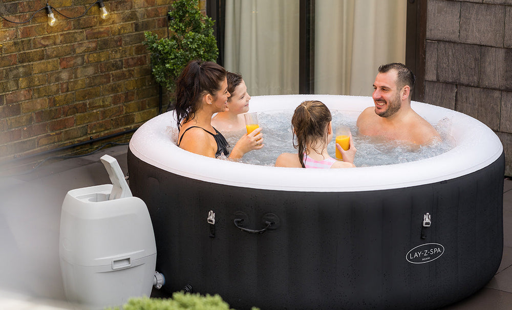 Lay-Z-Spa Miami hot tub side view