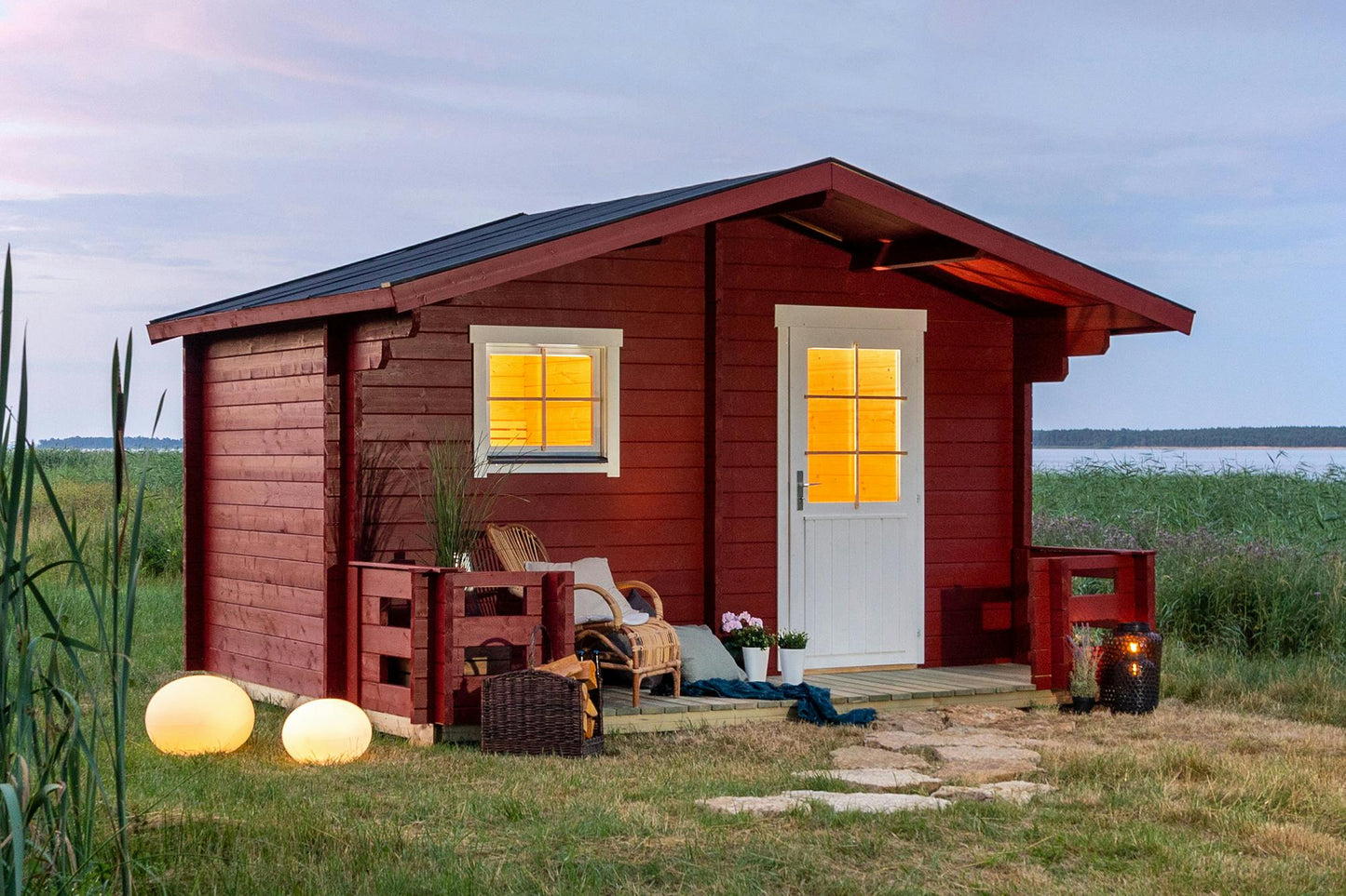 Sauna Folkbastun log cabin exterior view