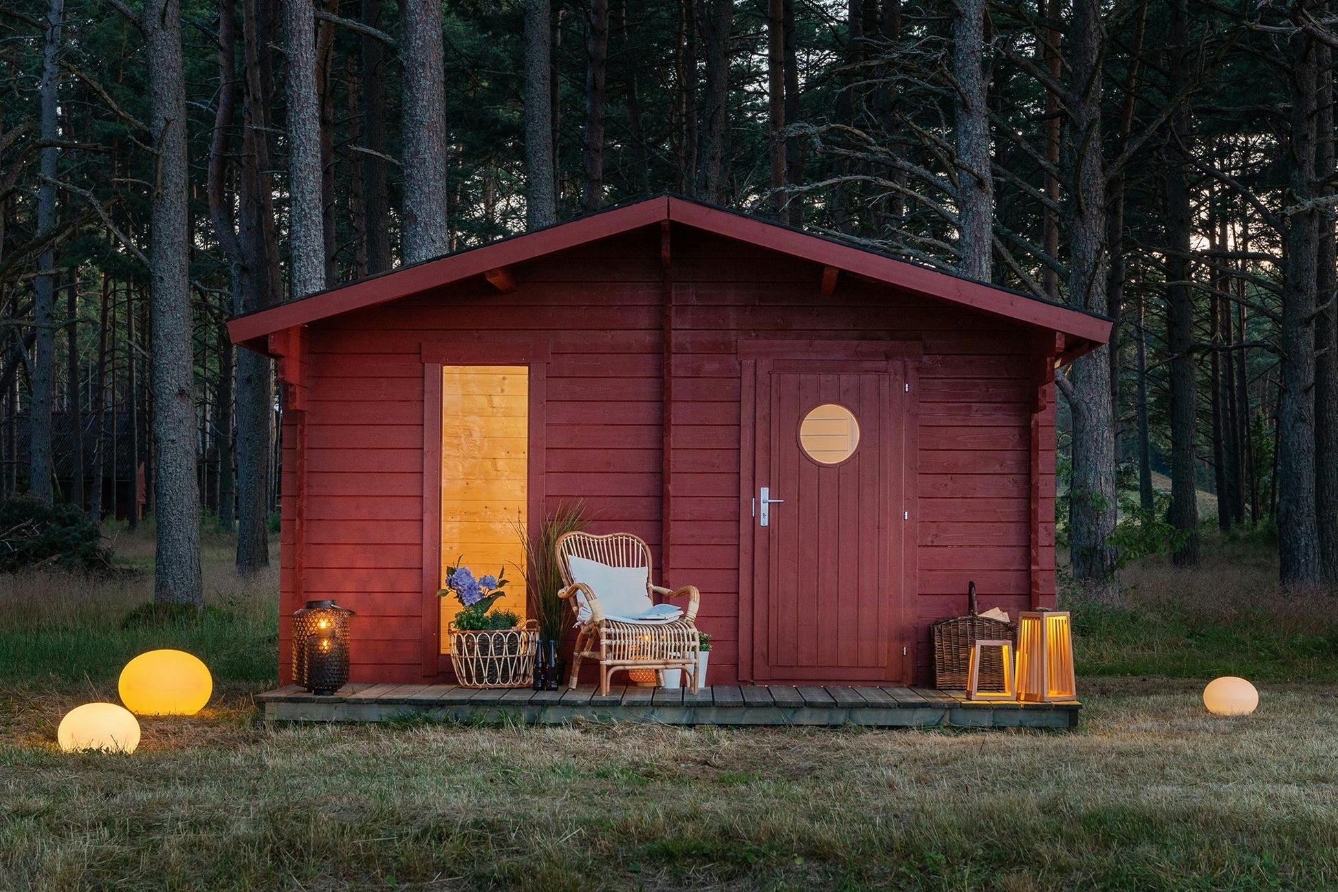 Sauna Vinja interior aspen benches