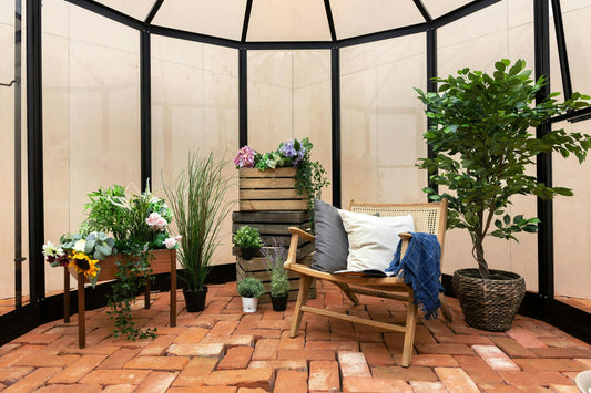 Greenhouse Lina