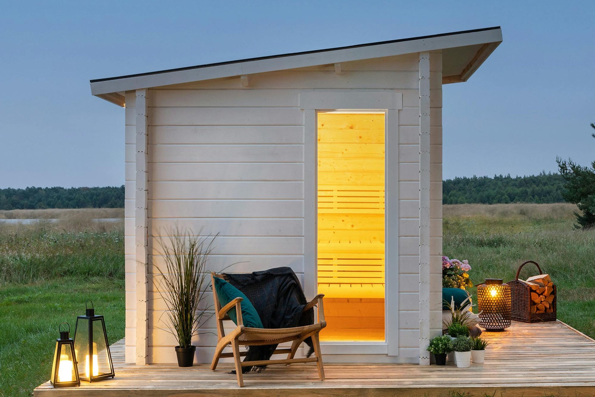 Sauna Jussi window and door detail
