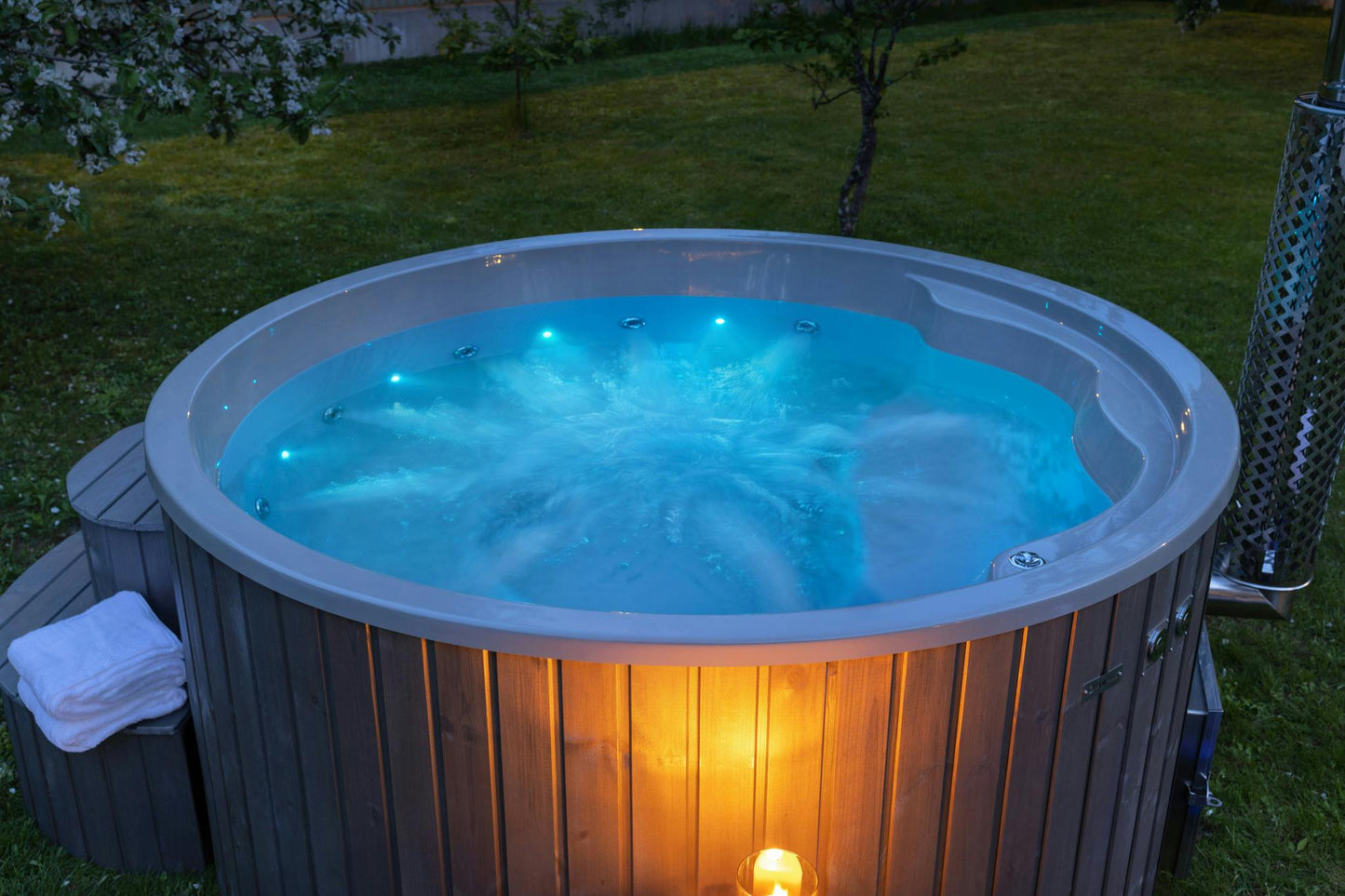Polar Spa hot tub jet streams and water flow