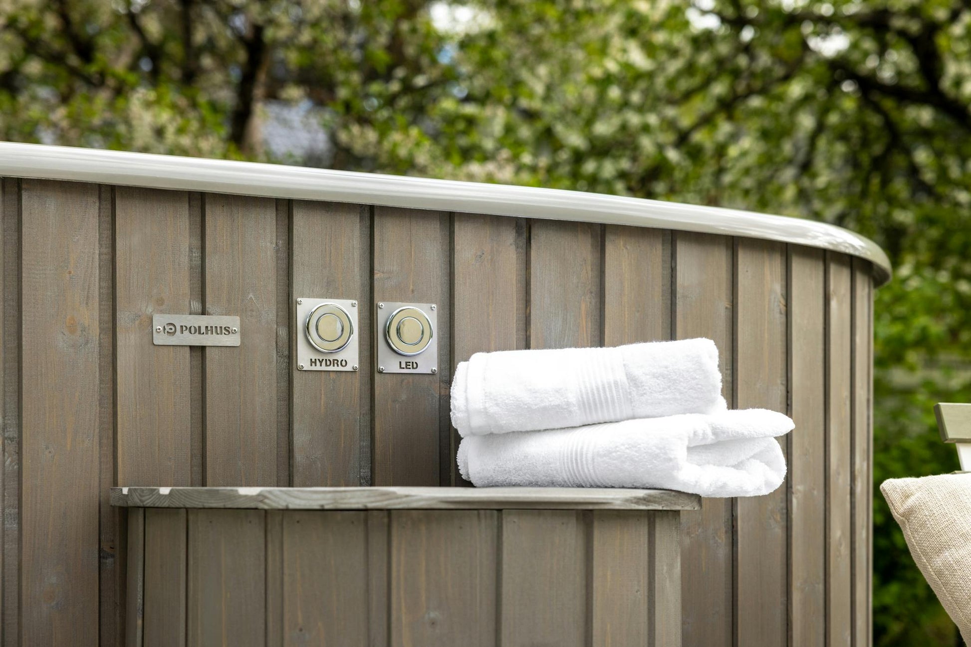 Polar Spa Duo hot tub close-up wood grain detail
