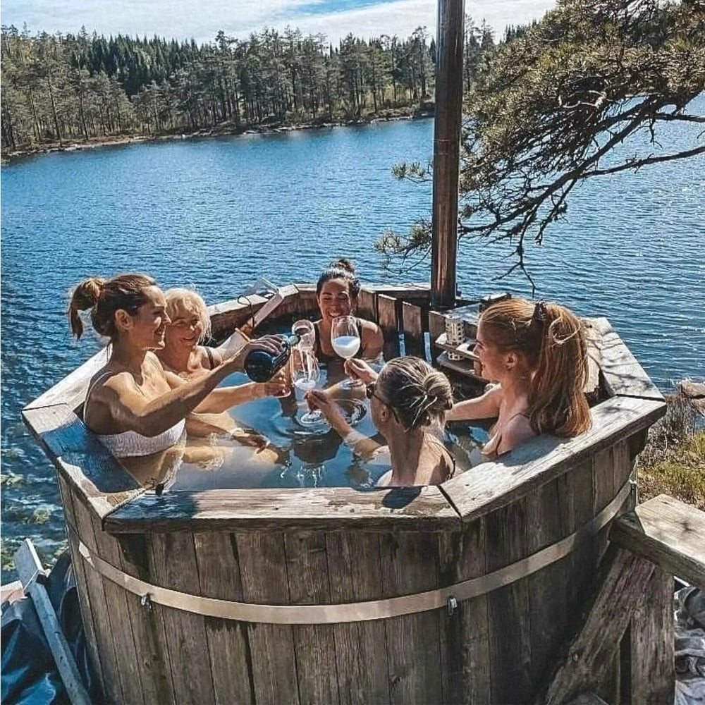 4-6 Person Traditional Finnish Hot Tub