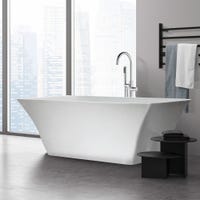 Freestanding bathtub
