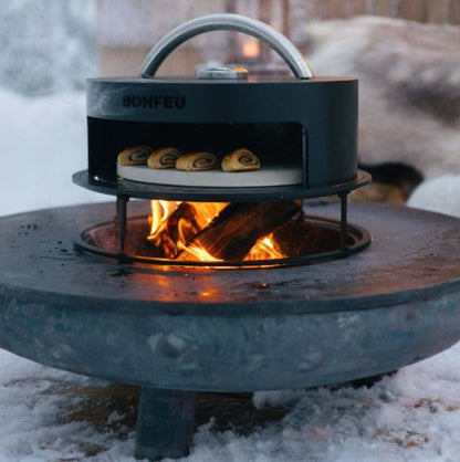 Pizza cooking in BonFeu BonPizza wood-fired oven