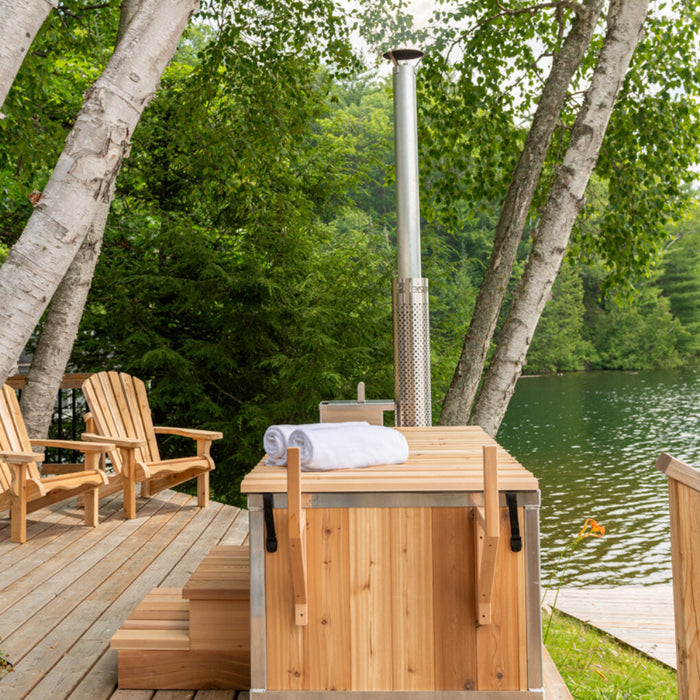 SAUNAONES® Outdoor Red Cedar Wooden Hot Tub