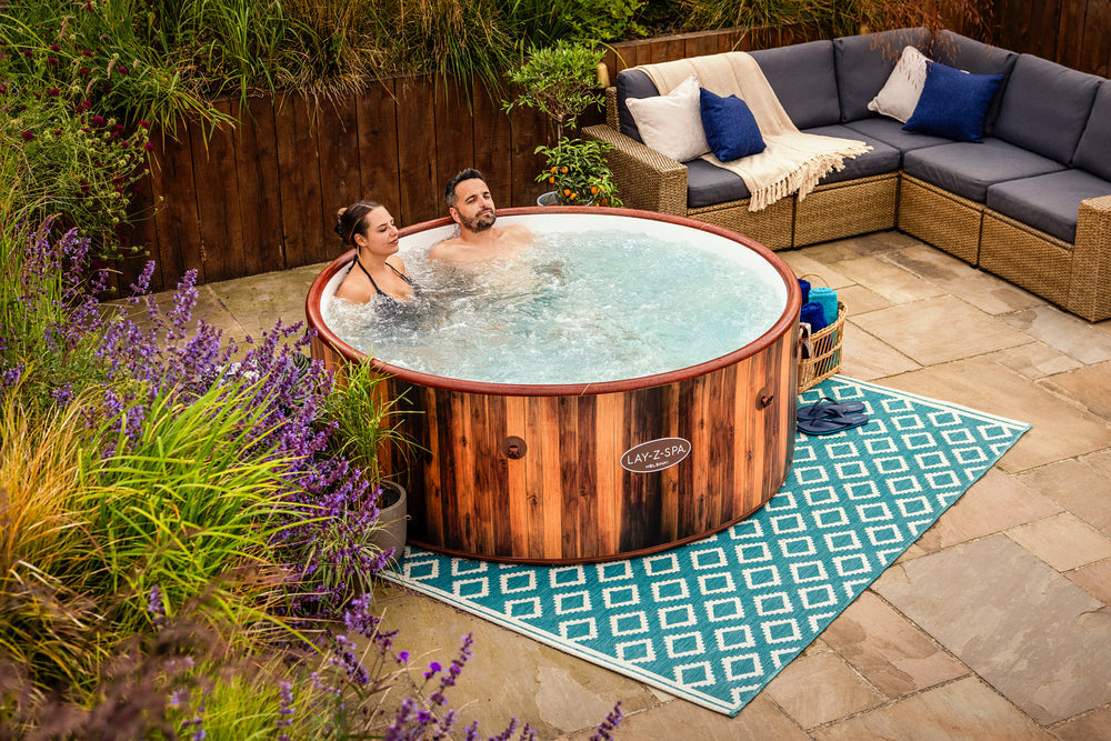 Lay-Z-Spa Helsinki hot tub wood-look drop stitch detail