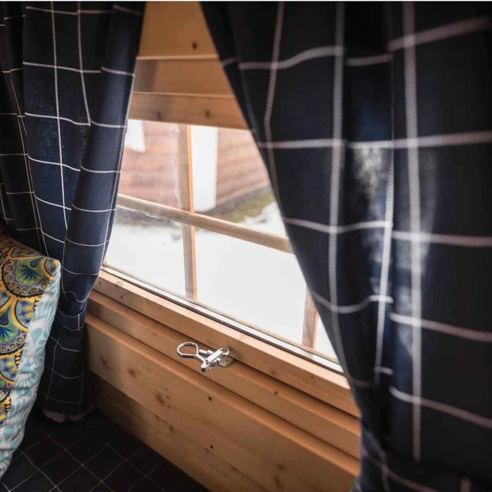 Large 22 Person Grill Cabin