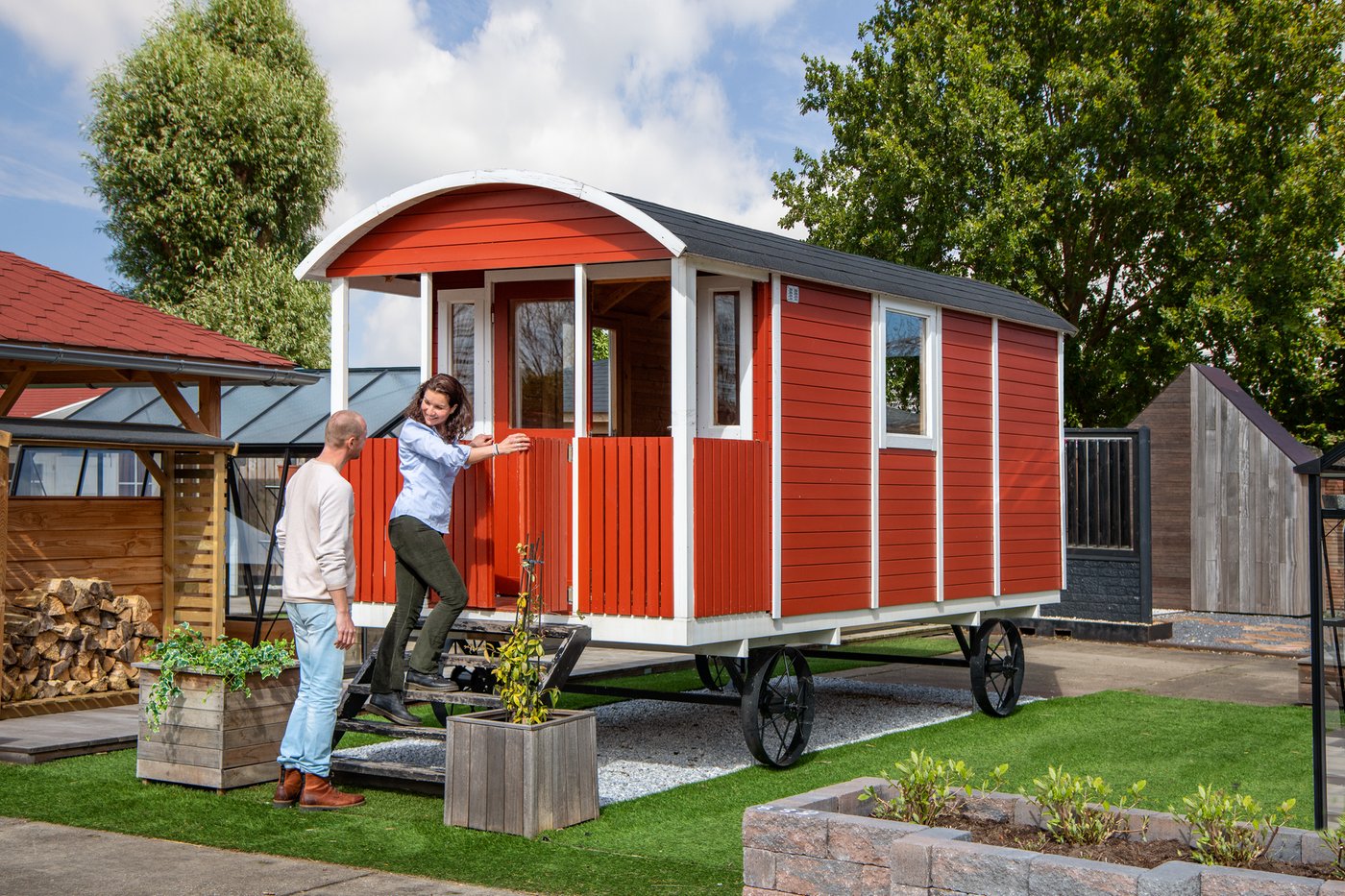 Paddy Gypsy Wagon Shepherd's Hut in garden setting
