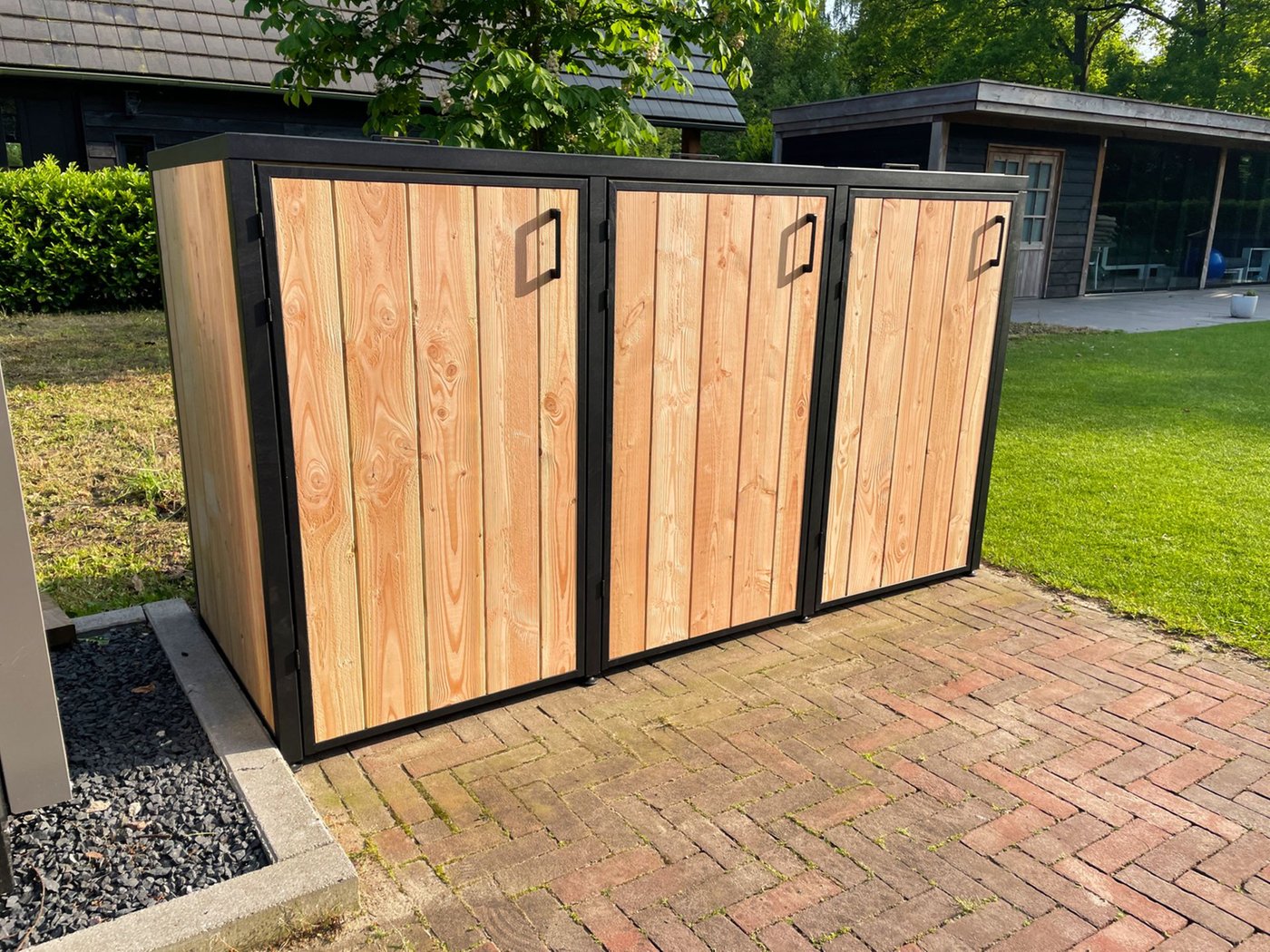 Tresco Outdoor Storage Box for Wheelie Bins – 2.10 x 0.8 x 1.18m