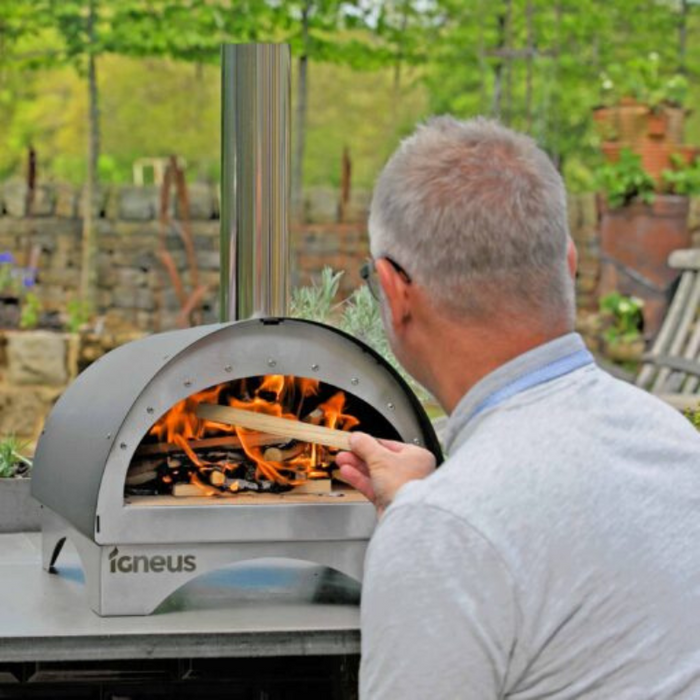 Igneus Minimo Portable Pizza Oven (Inc. Peel & Rake)