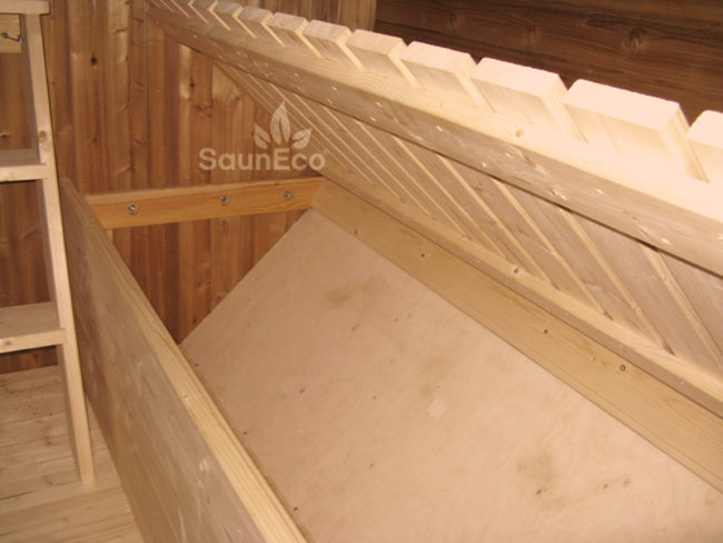 Thermowood barrel hotel lodge side view showing construction