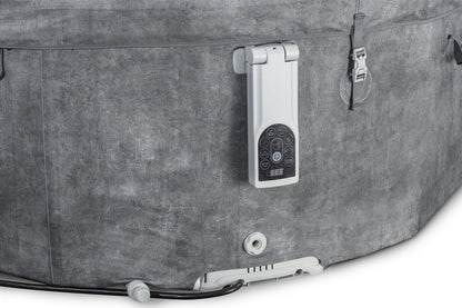 Built-in pump for Toronto, Carrara and Oslo hot tubs