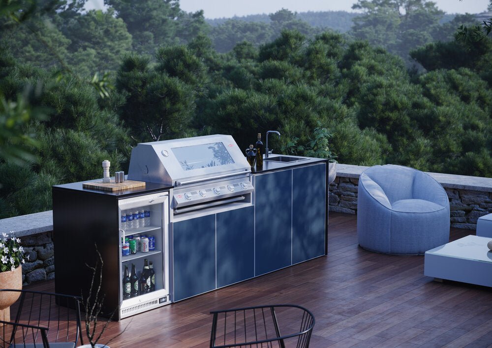FrescoPro Esperance Outdoor Kitchen With 7000P 5 Burner BBQ- Dekton / Dekton Doors