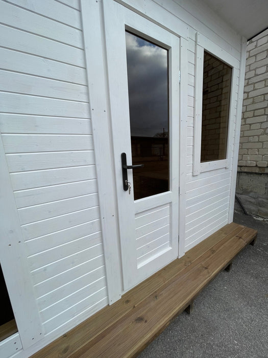 Halo Saunas The Nordic Escape Traditional Outdoor 6 Person Sauna