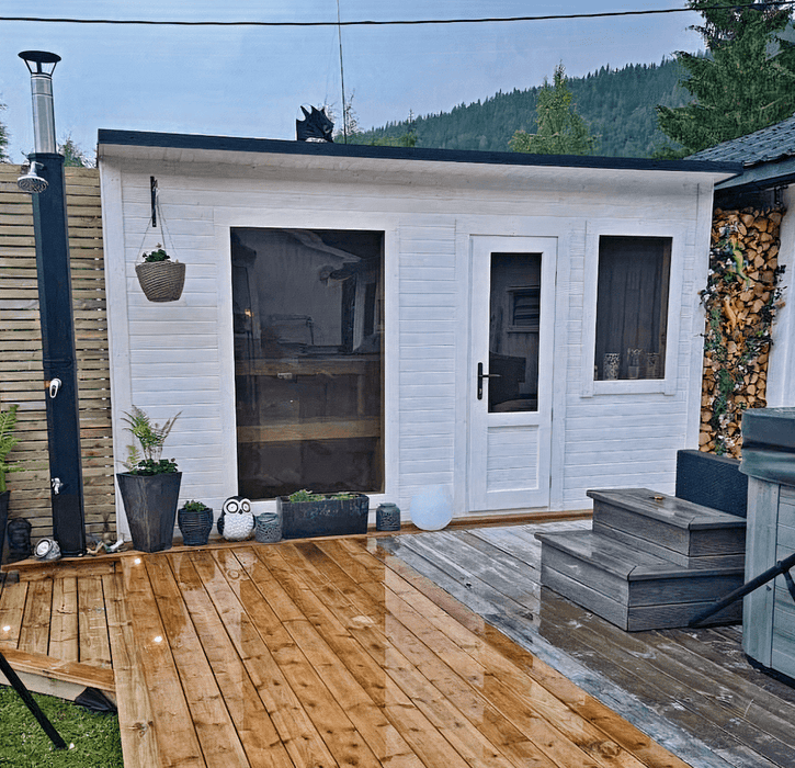 Halo Saunas The Nordic Escape Traditional Outdoor 6 Person Sauna