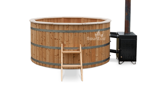 Large larch wood hot tub, exterior view