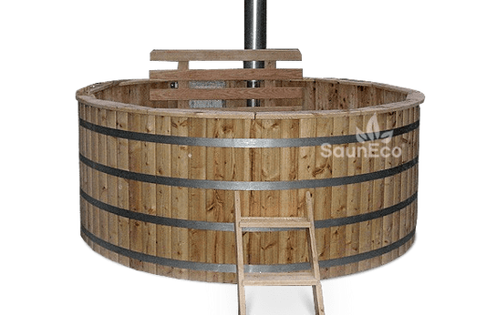XXL round wooden hot tub, exterior view