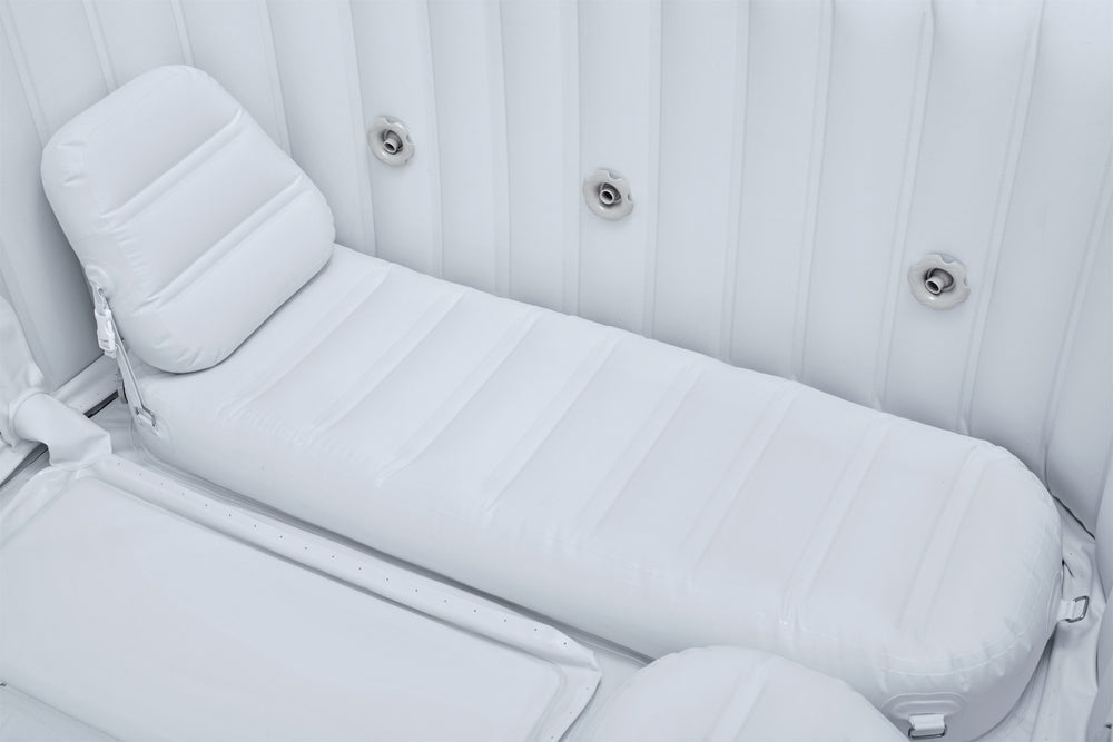 lay-Z-Spa Maldives HydroJet hot tub with seats detail