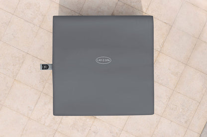 Thermal hot tub cover fitted on square spa