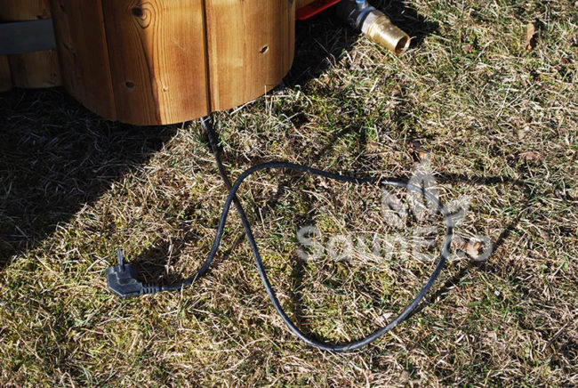 Log fired whirlpool + bubble jet system + Led + thermally modified wood + for 6 people + 2 meter (6.56 ft)