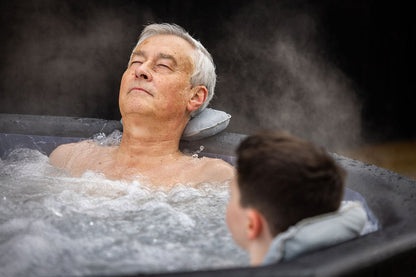 Relaxing hot tub massage at home with Lay-Z-Spa Oslo