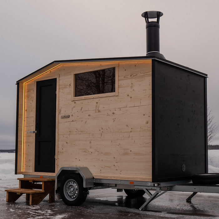 Mobile Sauna Trailer 'Ahma' with Changing Room by Lapelland