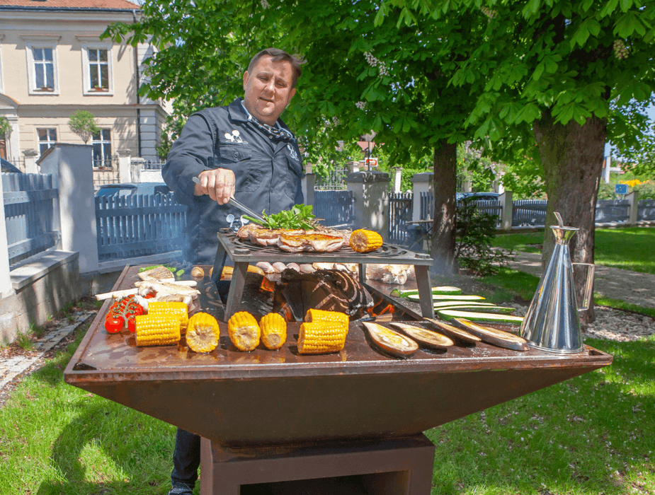 Vulcanus Pro 910 Masterchef Outdoor Wood Fire Grill