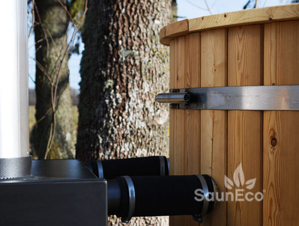 4 Person Wooden Hot Tub Spa 5ft Siberian Larch with External Wood Burner | Sauneco